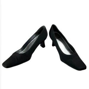 Stuart Weitzman Chisel Toe Black Fabric Pumps Classic Elegant Shoes  Size 8B EUC